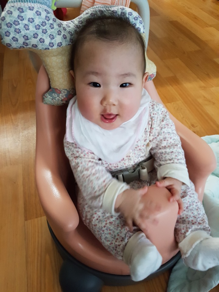 아기의자
